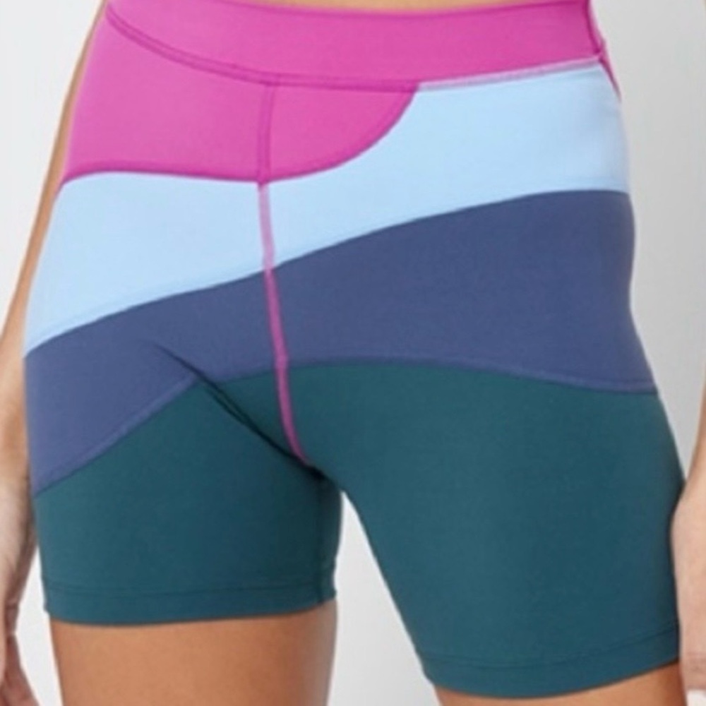 L*SPACE NEW HEIGHTS BIKER SHORTS
